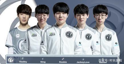 的表现引人 的表现引人